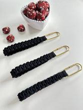 Load image into Gallery viewer, Valentine’s wristlets ❤️🖤