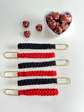 Load image into Gallery viewer, Valentine’s wristlets ❤️🖤