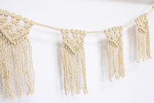 Load image into Gallery viewer, chunky macrame bunting