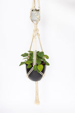 Load image into Gallery viewer, Double macrame plant hanger