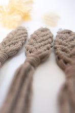 Load image into Gallery viewer, Beige keychain