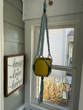 Load image into Gallery viewer, 2 toned and 2 cute plant hangers
