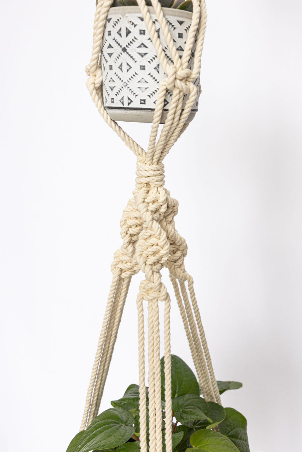 Double macrame plant hanger – Macrayaymacrame