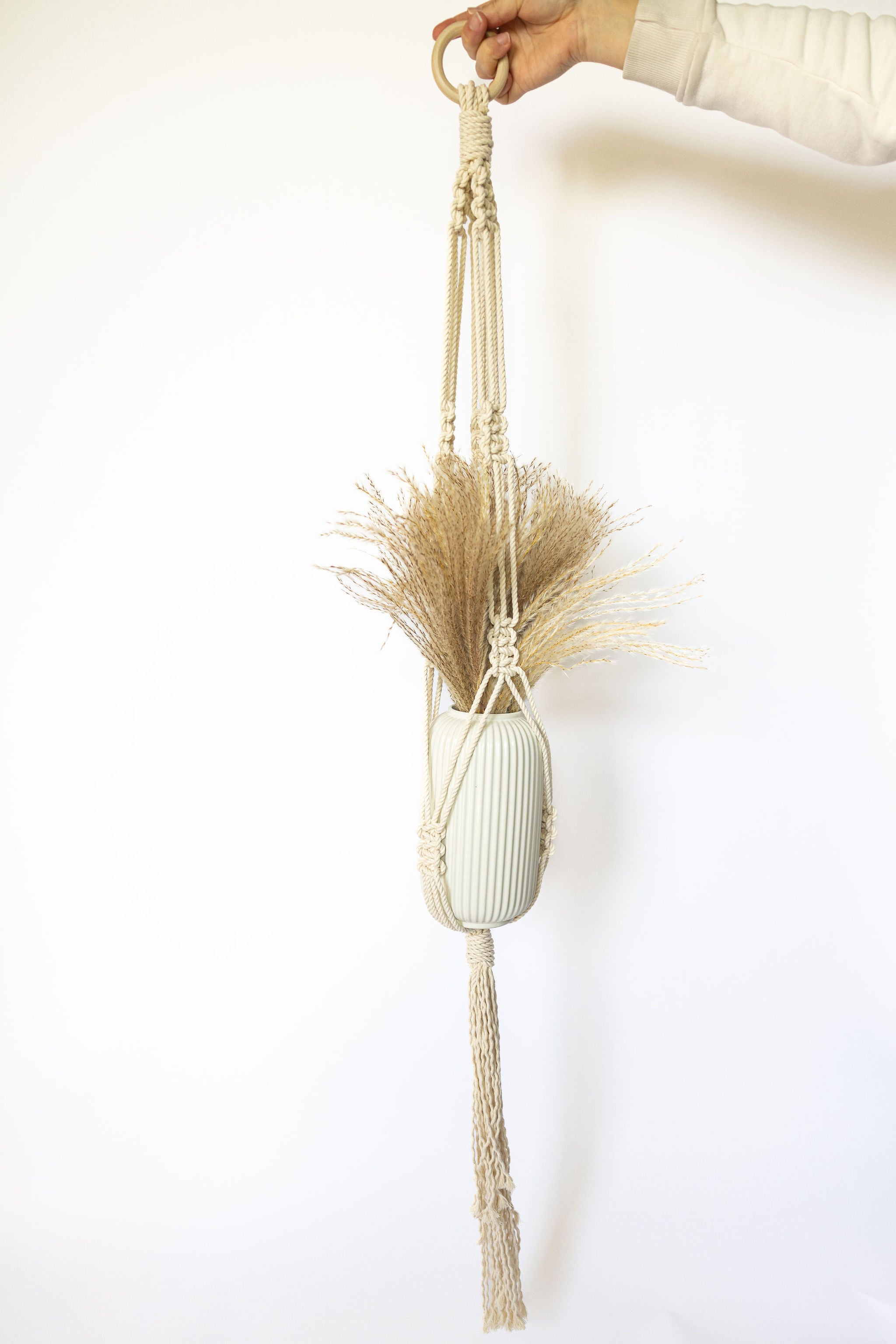 Chunky modern macrame plant hanger – Macrayaymacrame